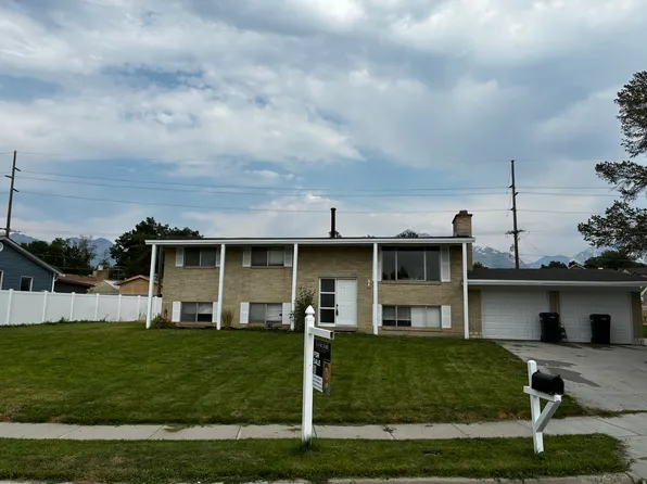 8629 S Vaquero Dr, Sandy, UT 84094