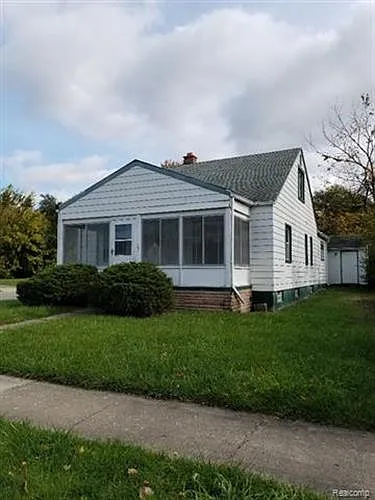 141 Earlmoor Blvd photo 1