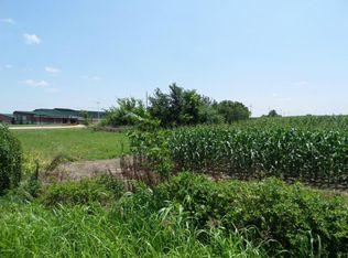 15740 Fir Rd, Carthage, MO 64836