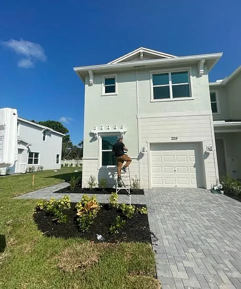 229 SE Woodbark St — Photo 1