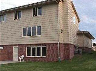 1800 Normandy Ln, Lincoln, NE 68512