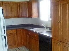 3rd image of 305 E King St