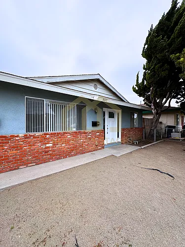 807 N M St #1 Photo 1