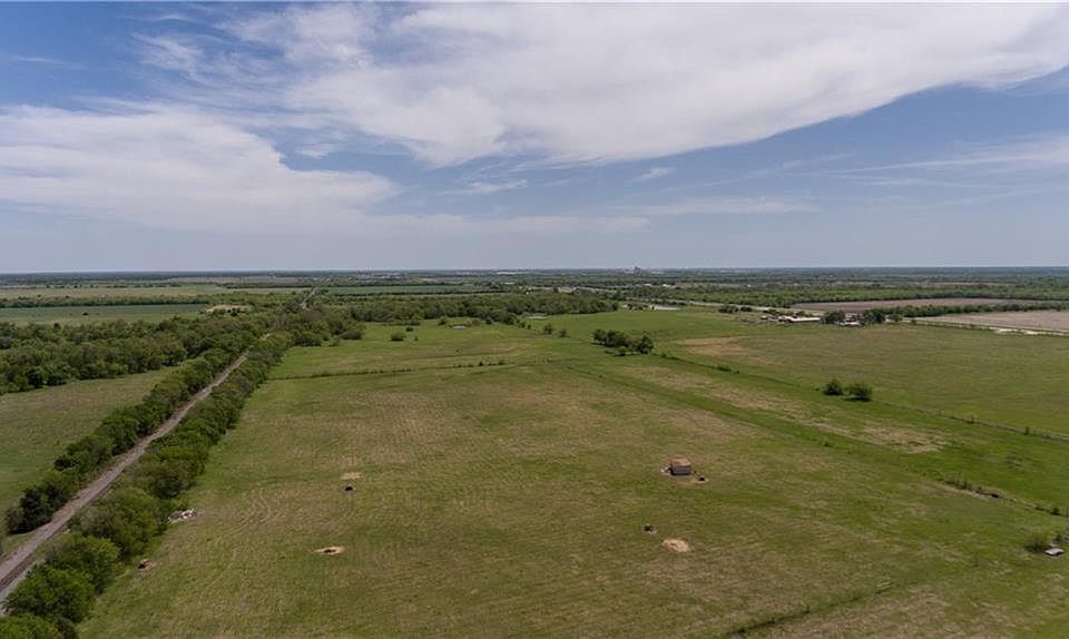 1st image of 251 County Road 1065