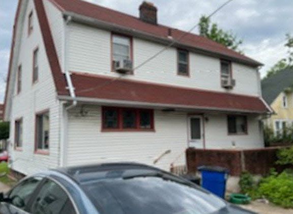 4th image of 18936 Lewiston Ave
