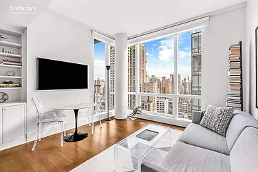 Rented by Sotheby's International Realty