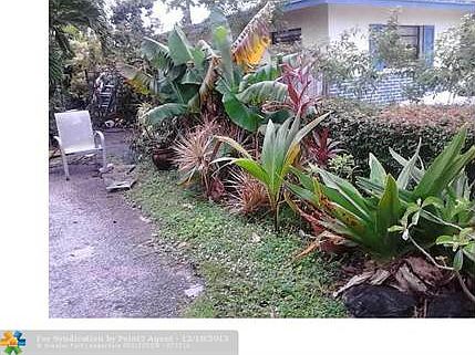 3rd image of 1440 NW 21st St