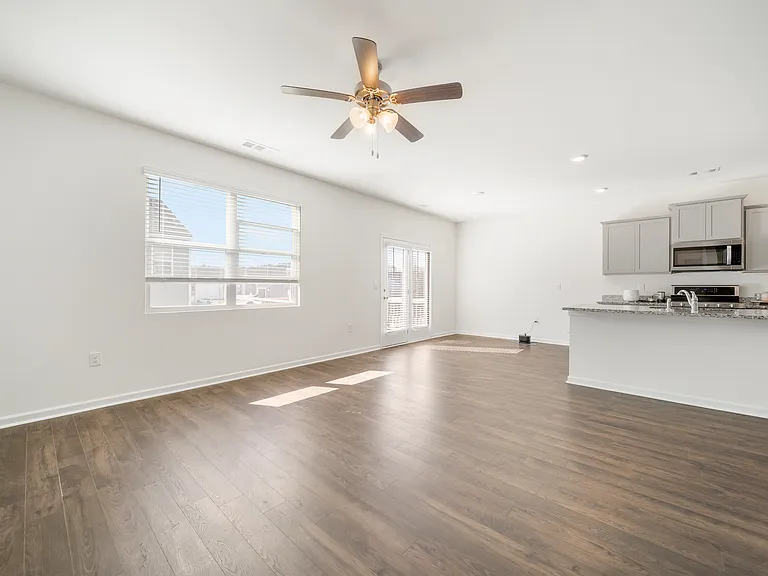 1593 Daisy May Ct #55 — Photo 10