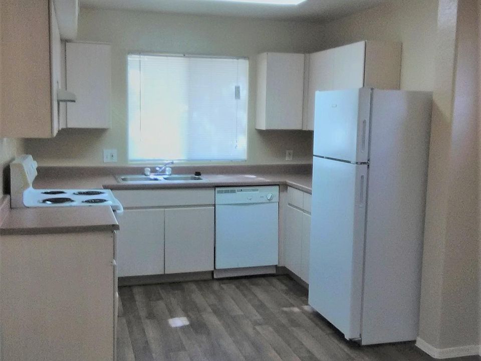 1st image of 351 E Pearl St APT 2103