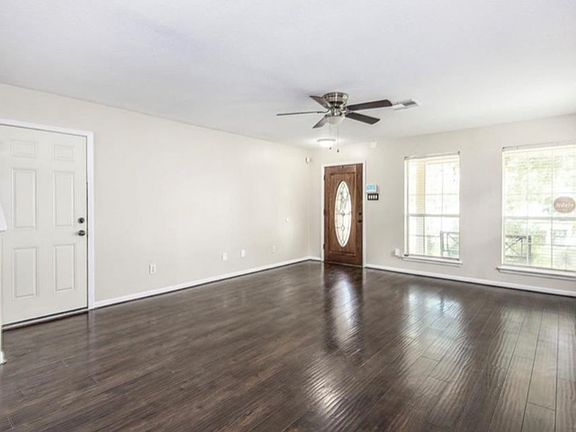 5th image of 10602 Pine Meadows Blvd