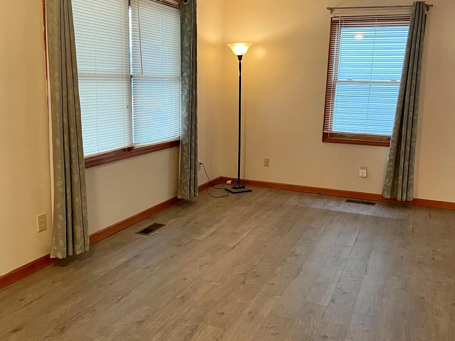 2 bed, 832 sqft, $975 — Photo 4