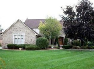 53822 Buckingham Ln, Shelby Township, MI