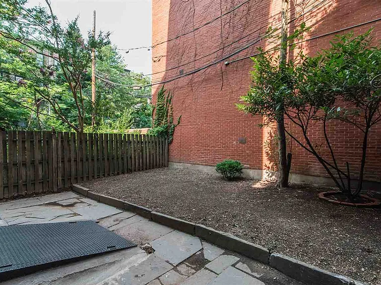465 Jersey Ave #1 — Photo 19