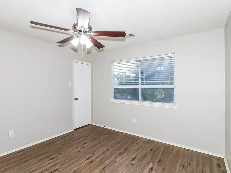 8310 Woodland Willows Dr — Photo 13