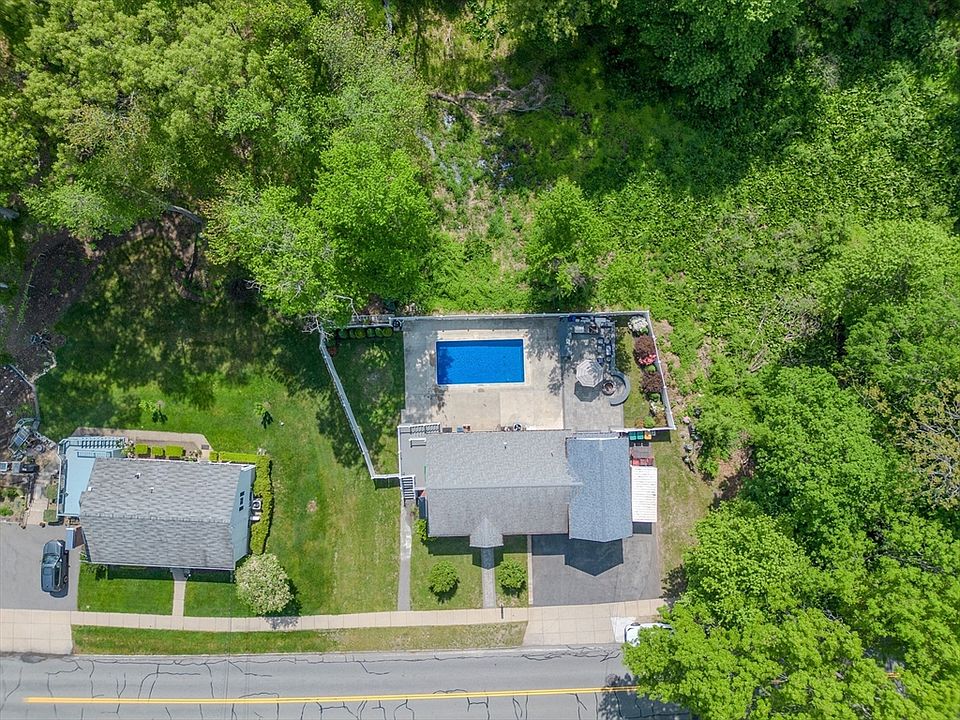 1st image of 159 Mishawum Rd
