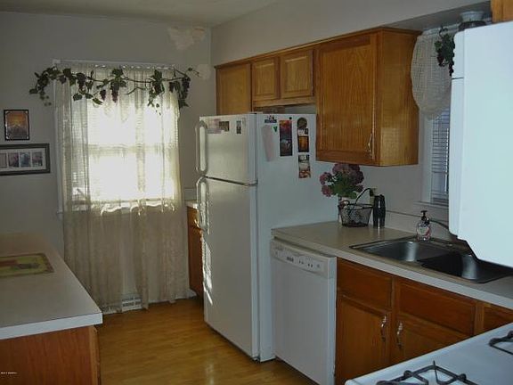 5th image of 3371 Glendale St