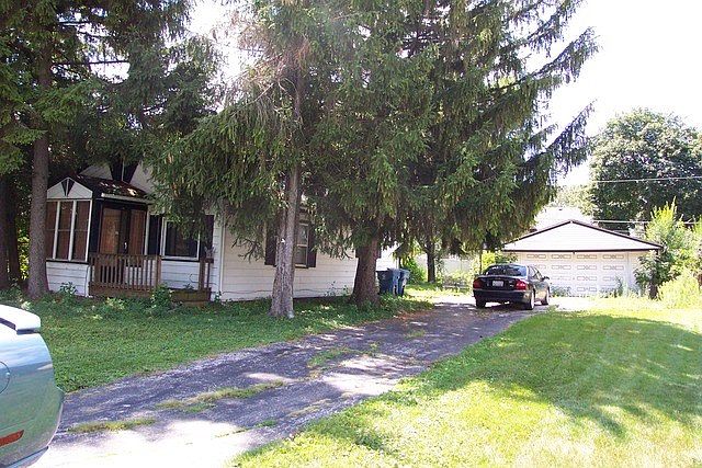 2nd image of 10400 S 82nd Ct