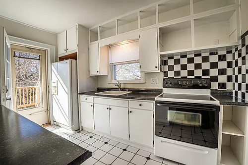 228 Crawford St #B Photo 1 228 Crawford St #B Photo 1