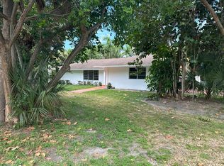 1 Indialucie Pkwy, Sewalls Pt, FL 34996