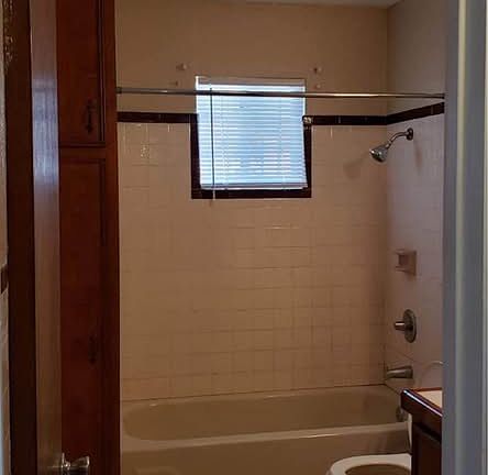 5th image of 1115 Sandy Ln