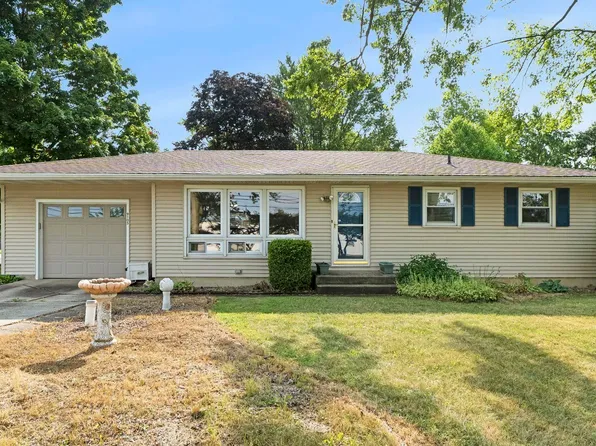 9105 Bluffton Rd, Fort Wayne, IN 46809