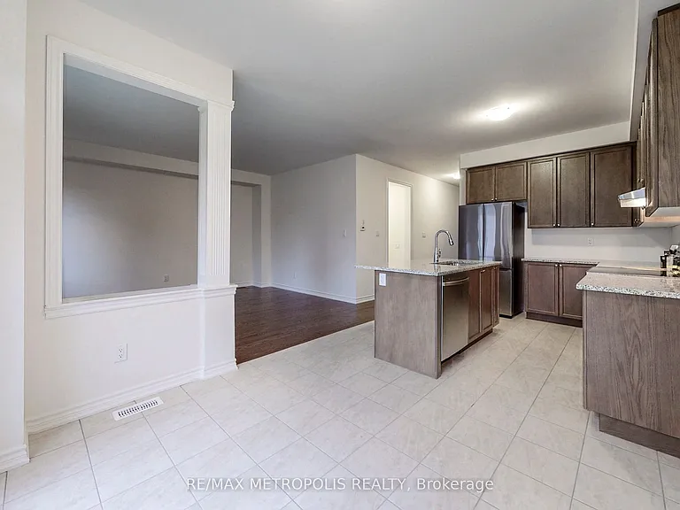 9 Caton Ln — Photo 24