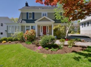 26 Maple Ter, Millburn, NJ 07041