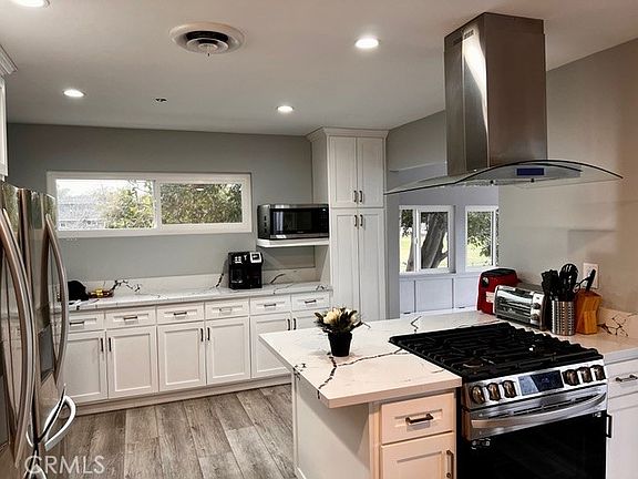 5th image of 1514 E Maple Ave