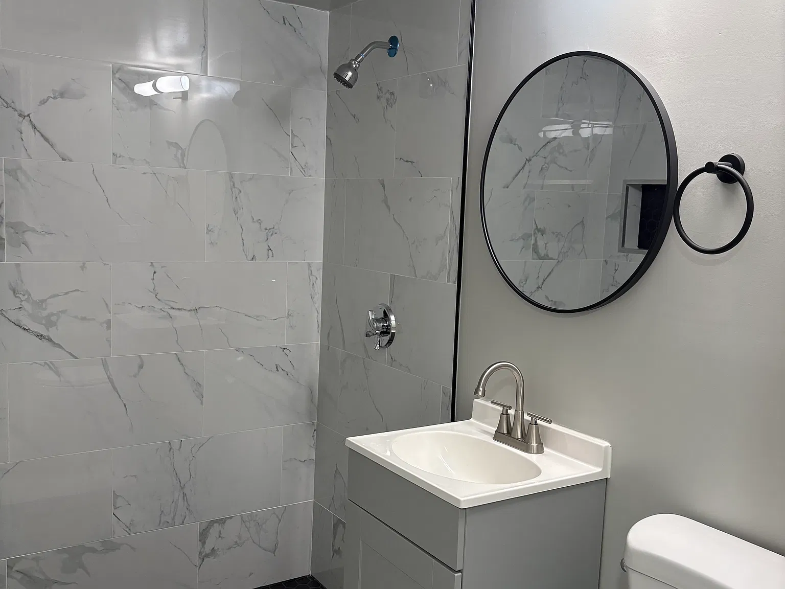 4 bed, 1080 sqft, $2,400 — Photo 3