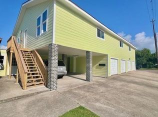 2305 55th St APT 3, Galveston, TX 77551
