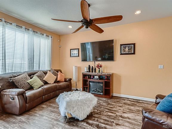 4th image of 5552 Malaya St