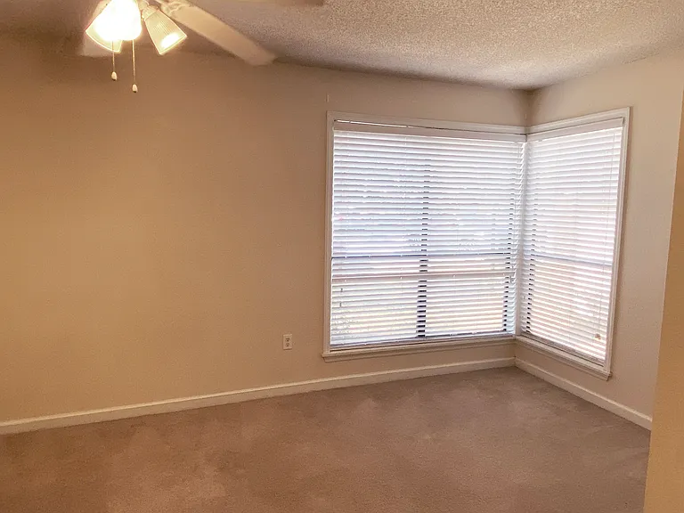 940 Douglas Ave #185 — Photo 8