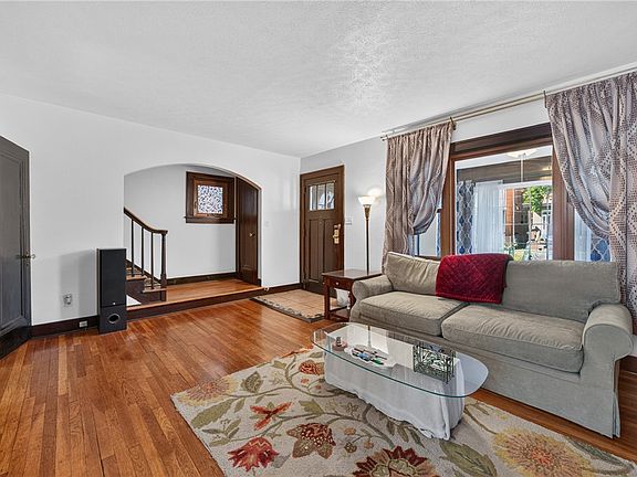 4th image of 3314 Francisco St