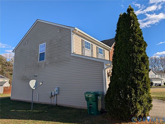 2nd image of 1220 Bernal Cir