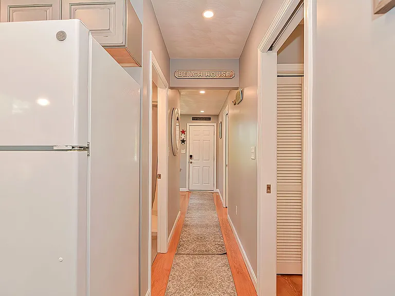 10 Josephs Way — Photo 11