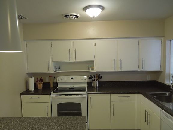 5th image of 4913 N Darby Ave