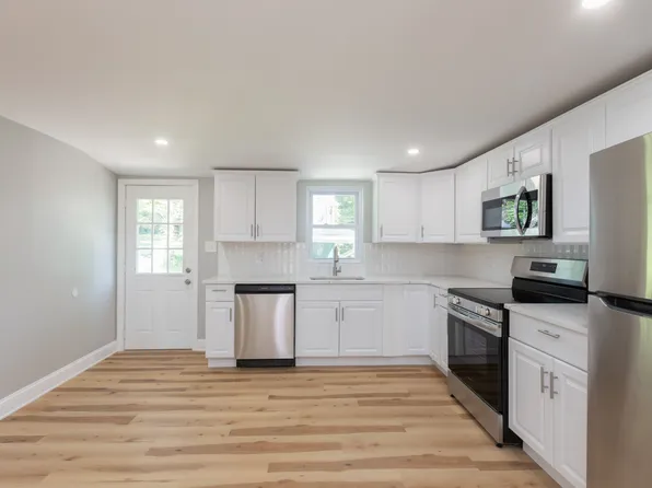 141 Hall St, Spring City, PA 19475