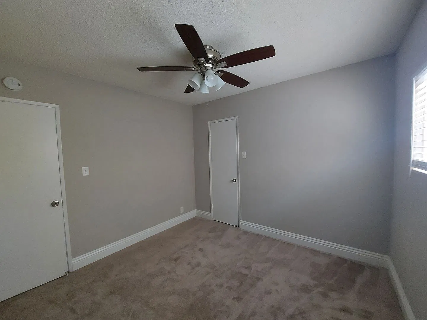 451 E 55th St LLC — Photo 4