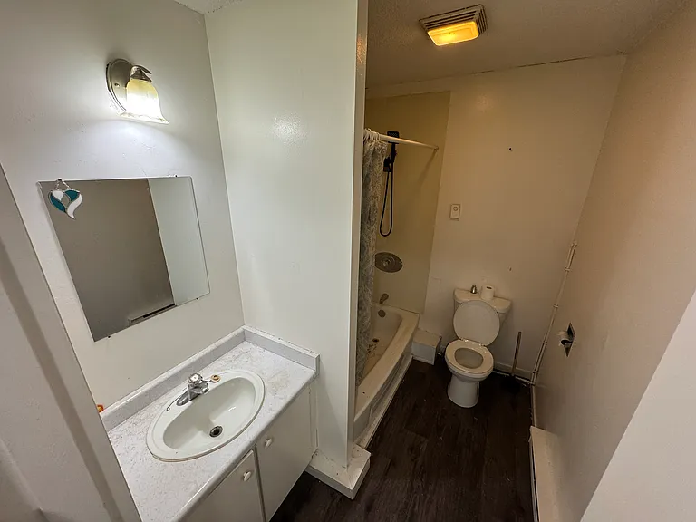 1 Prince Edward St #308 — Photo 8