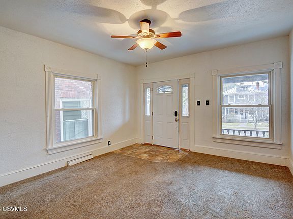 5th image of 276 King St