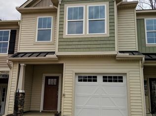 1043 Coldstream Dr, Burlington, NC 27215