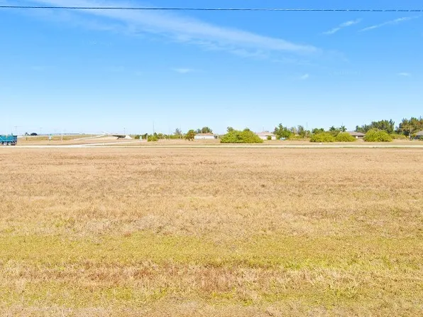 3023 NW 7th Ter, Cape Coral, FL 33993