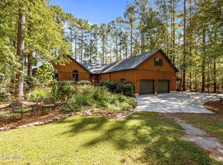 64 Leeward Ln, Oriental, NC 28571