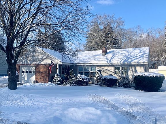 2nd image of 19 Putman Ave