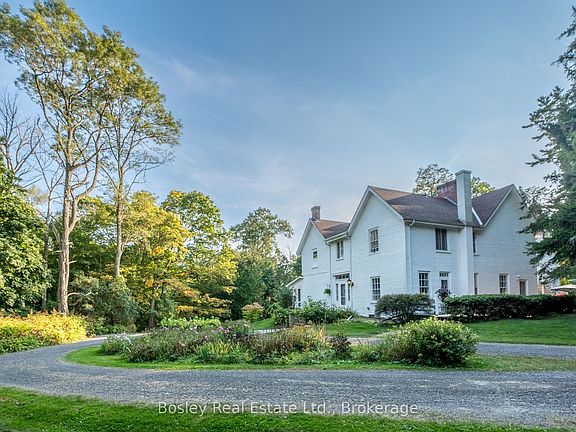 3rd image of 285 Cherry Hill Rd