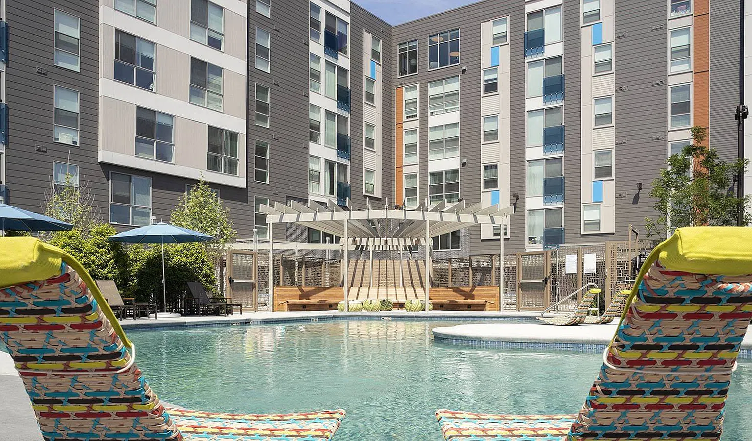 One Beachmont — Photo 2