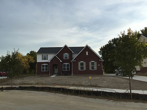 2nd image of 296 Heatherbrae Ct