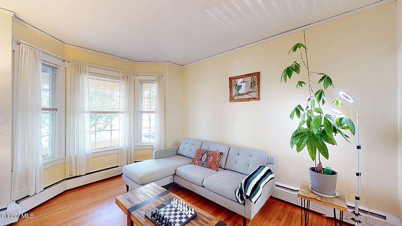 2nd image of 564 Myrtle Avenue