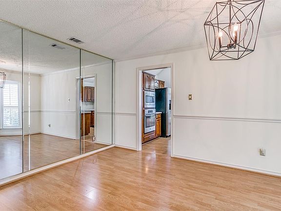 2nd image of 18561 Vista Del Sol