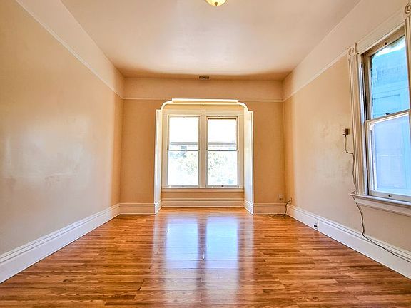 5th image of 30 S 8th St APT 5